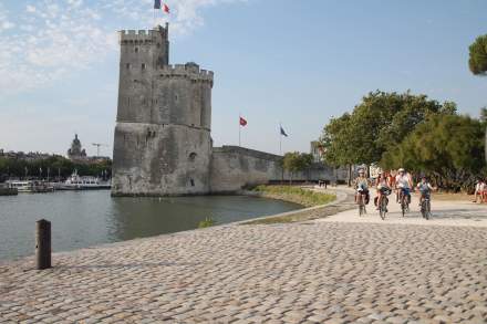 Balade vélo à proximité de l'hôtel bord de mer Charente-Maritime
